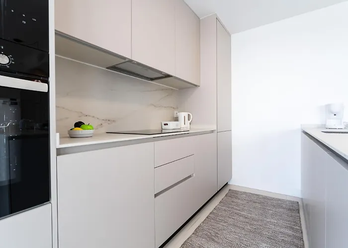 Ct 404 - Faro's Higueron Hights - Seaviews *